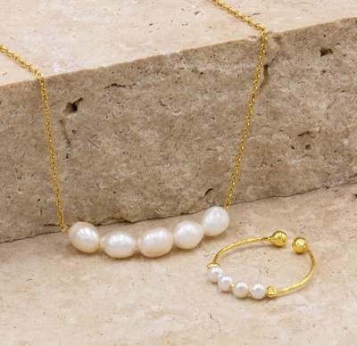 Pearl Worry Ring Set