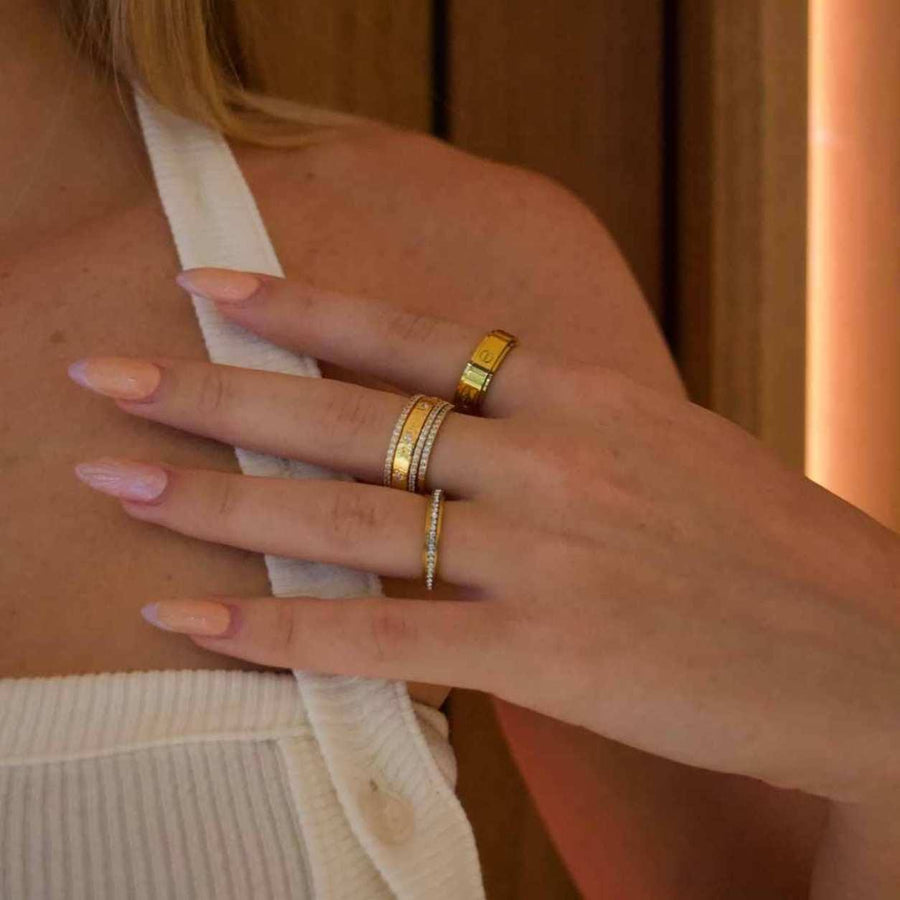 haven
worry ring spinning anxiety jewellery gold