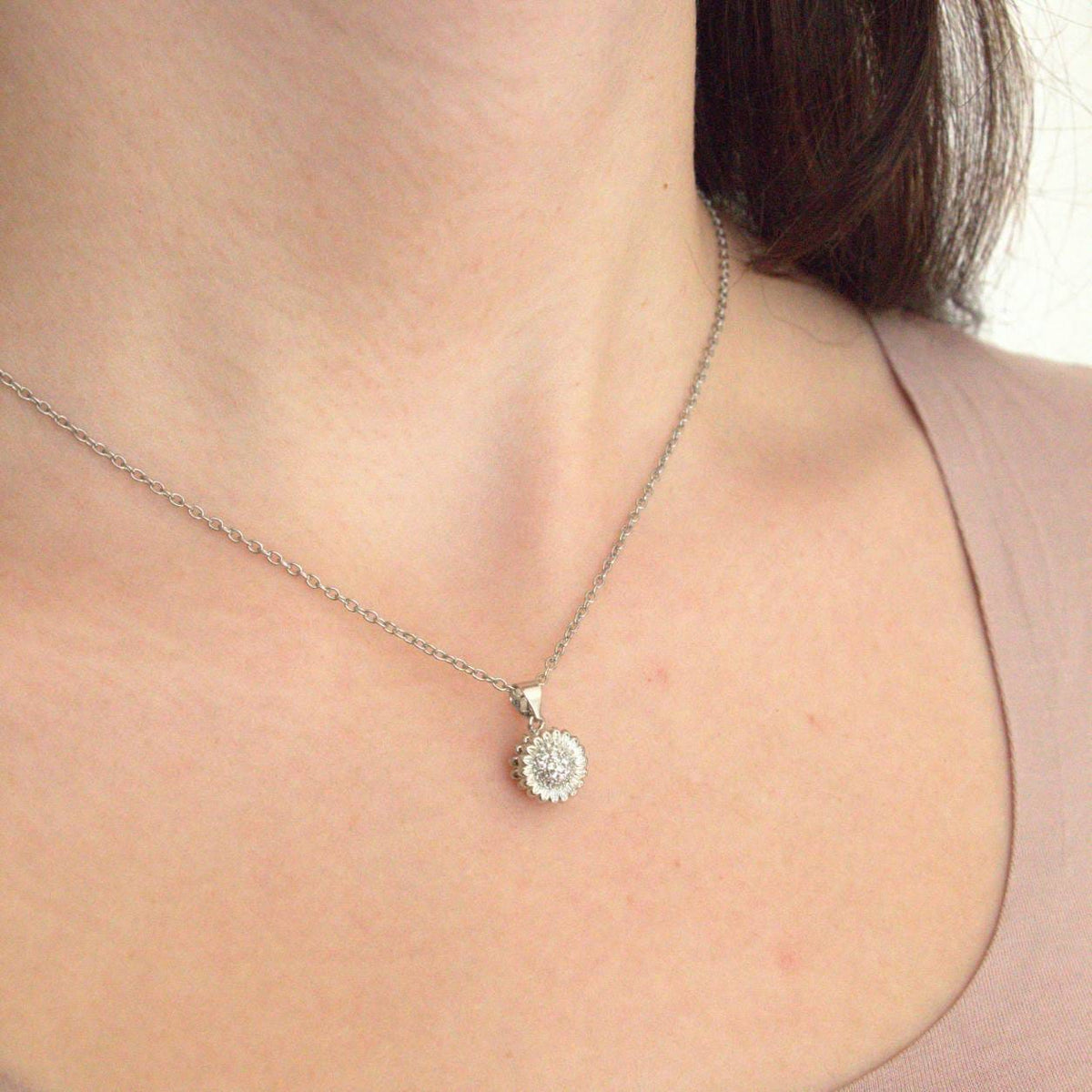 Silver Sunflower Spinning Necklace