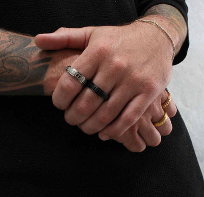 Arden Rotating Worry Ring
