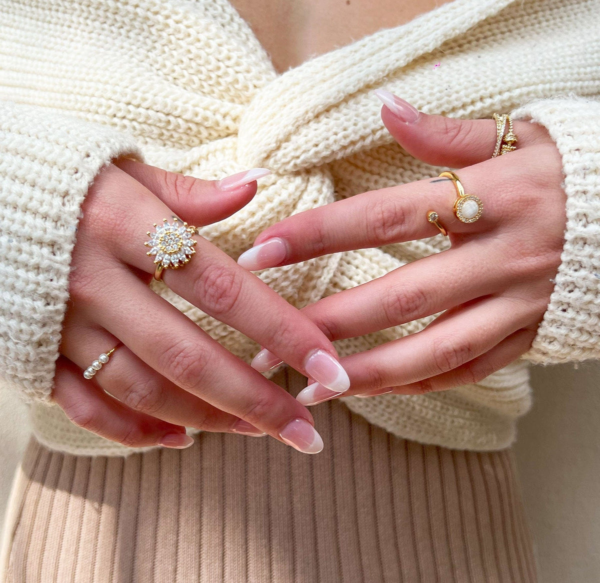 Pearl Rotating Worry Ring