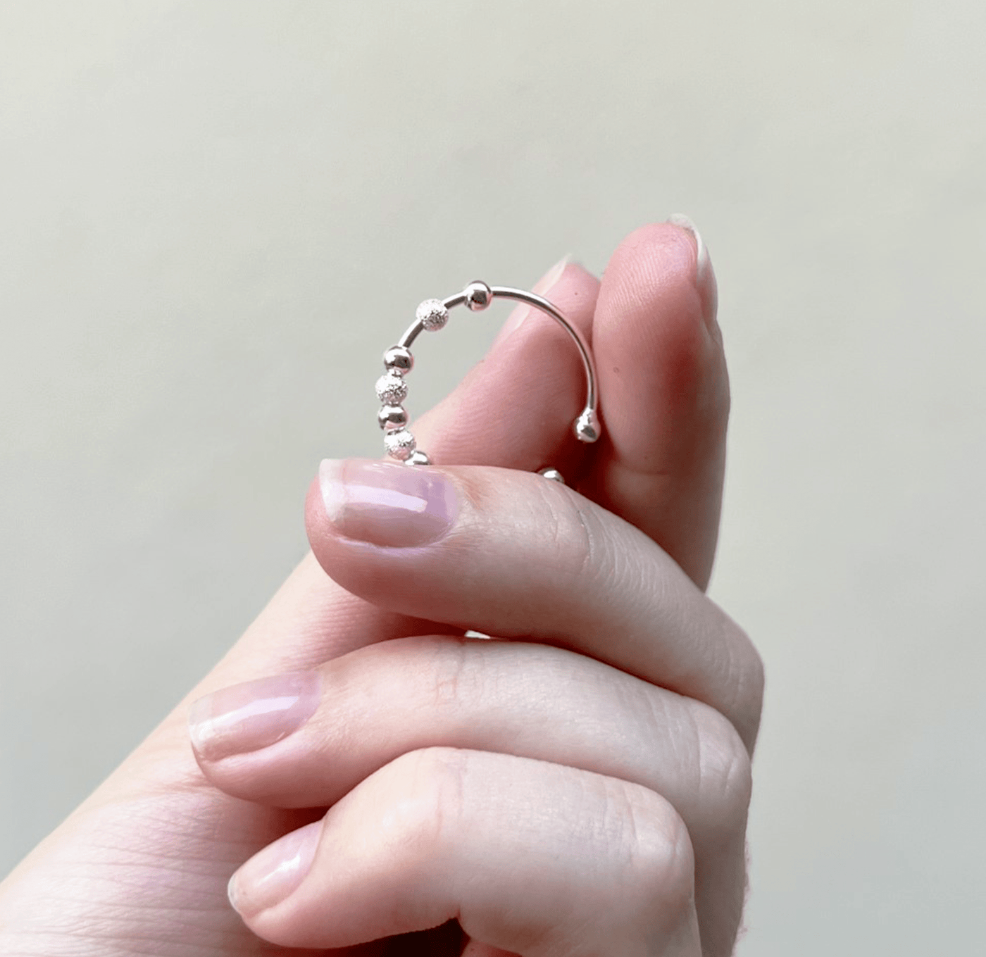 925 Sterling Silver Bead Sliding Worry Ring – Worry Rings